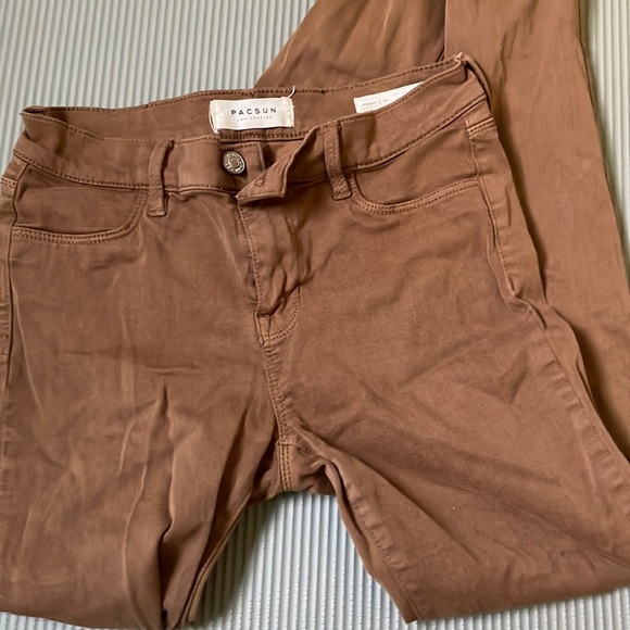 Tan pant - Picture 1 of 3